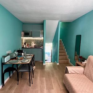 Tiffany Lovely New Apartment 51